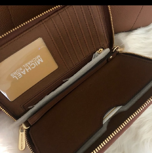 SOLD Wallet and purses - Picture 4 of 6